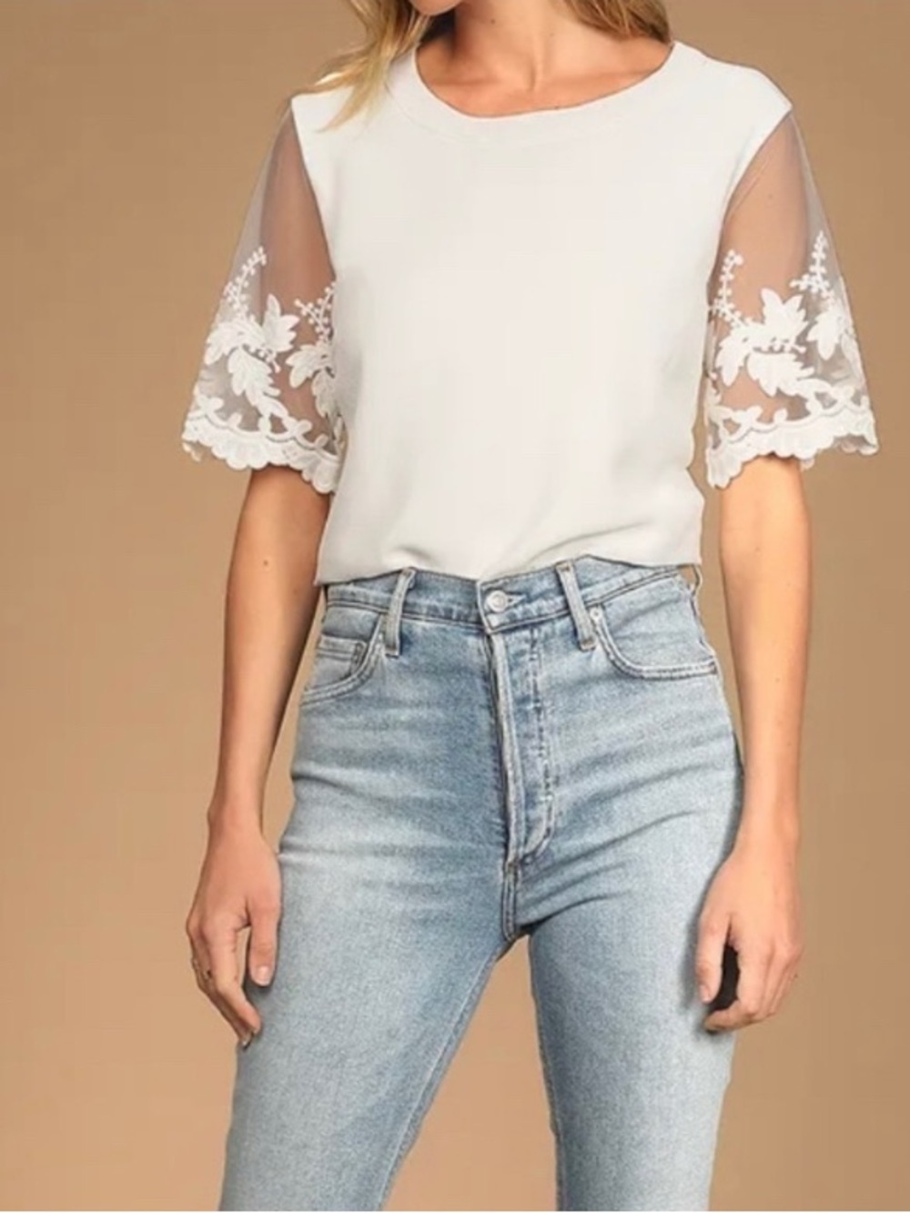 Lulu’s NWT White Lace Sleeve Blouse Sheer Embroidered Floral Top M